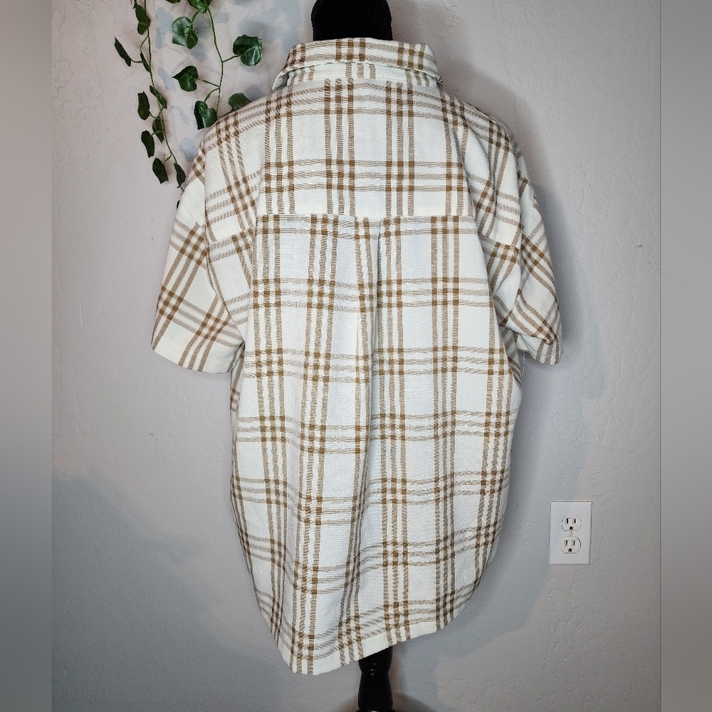 Princess Polly Neutral Plaid Button Down Pocket Tee Size L/XL - Picture 6 of 11